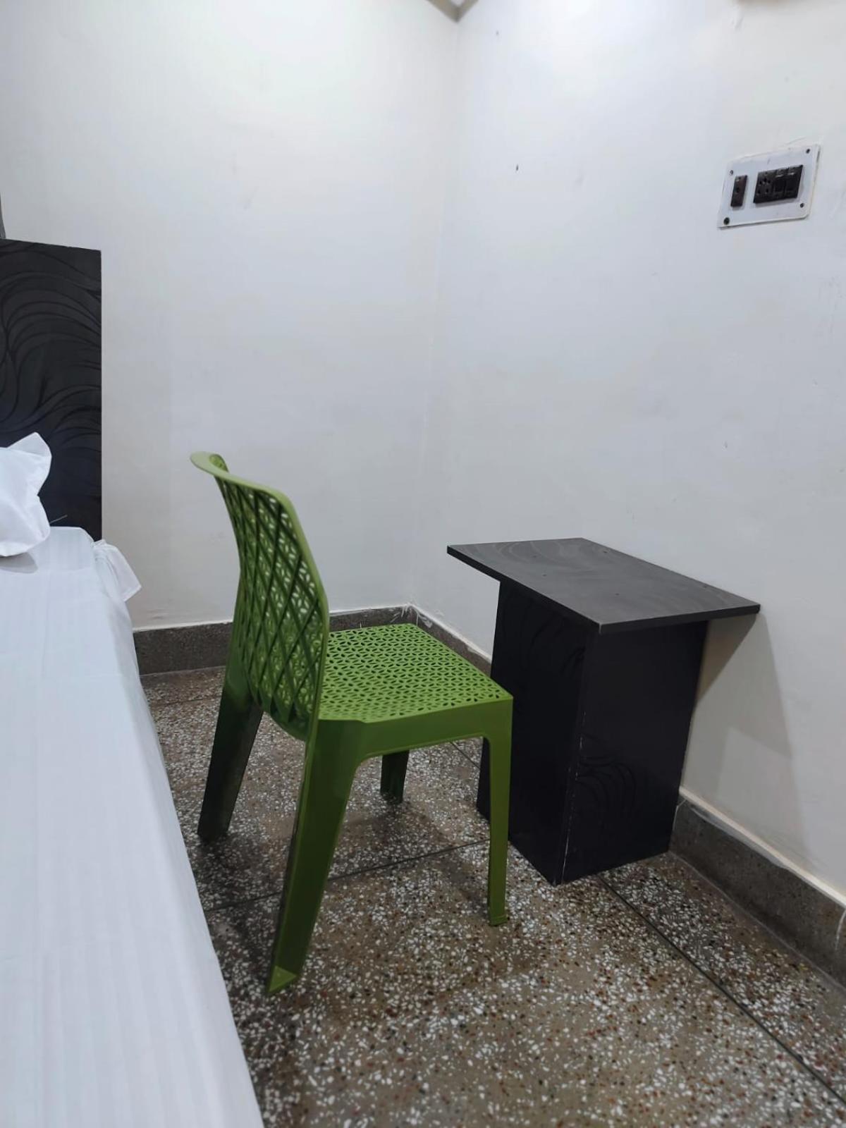 Hotel Crystal Dreams ماثورا المظهر الخارجي الصورة